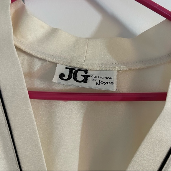 JG Collection by Joyce NWT Vintage Cream Cardigan - Picture 2 of 6